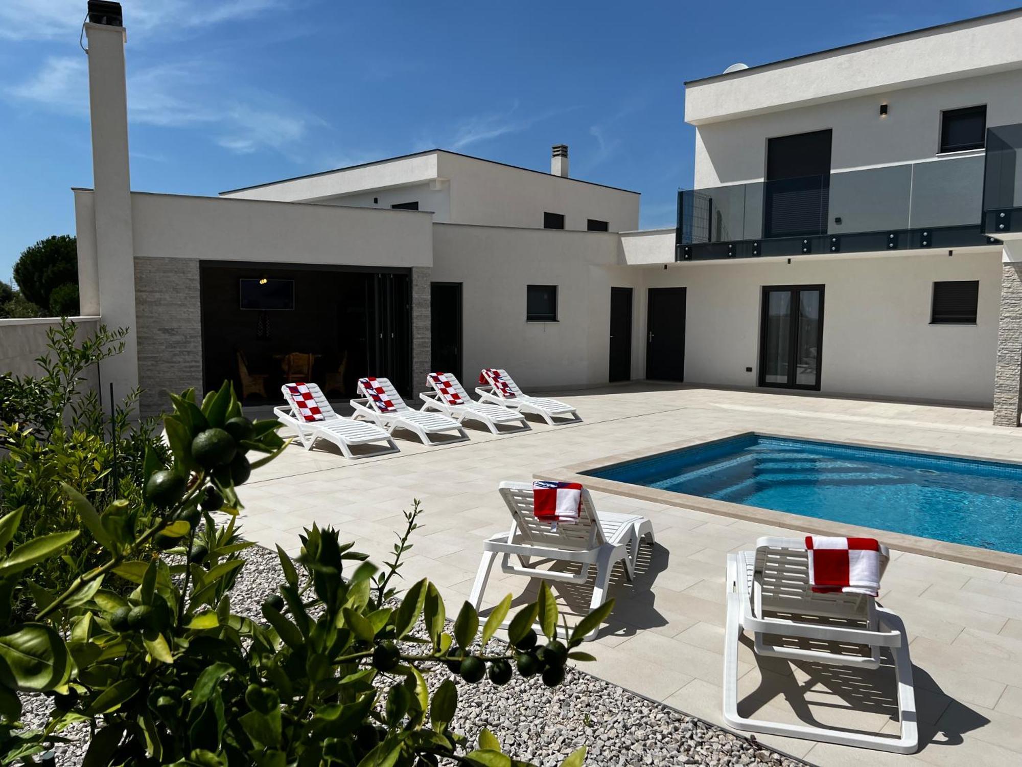 Villa Mare - Modern Villa With Swimming Pool And Jacuzzi Pula Exteriér fotografie