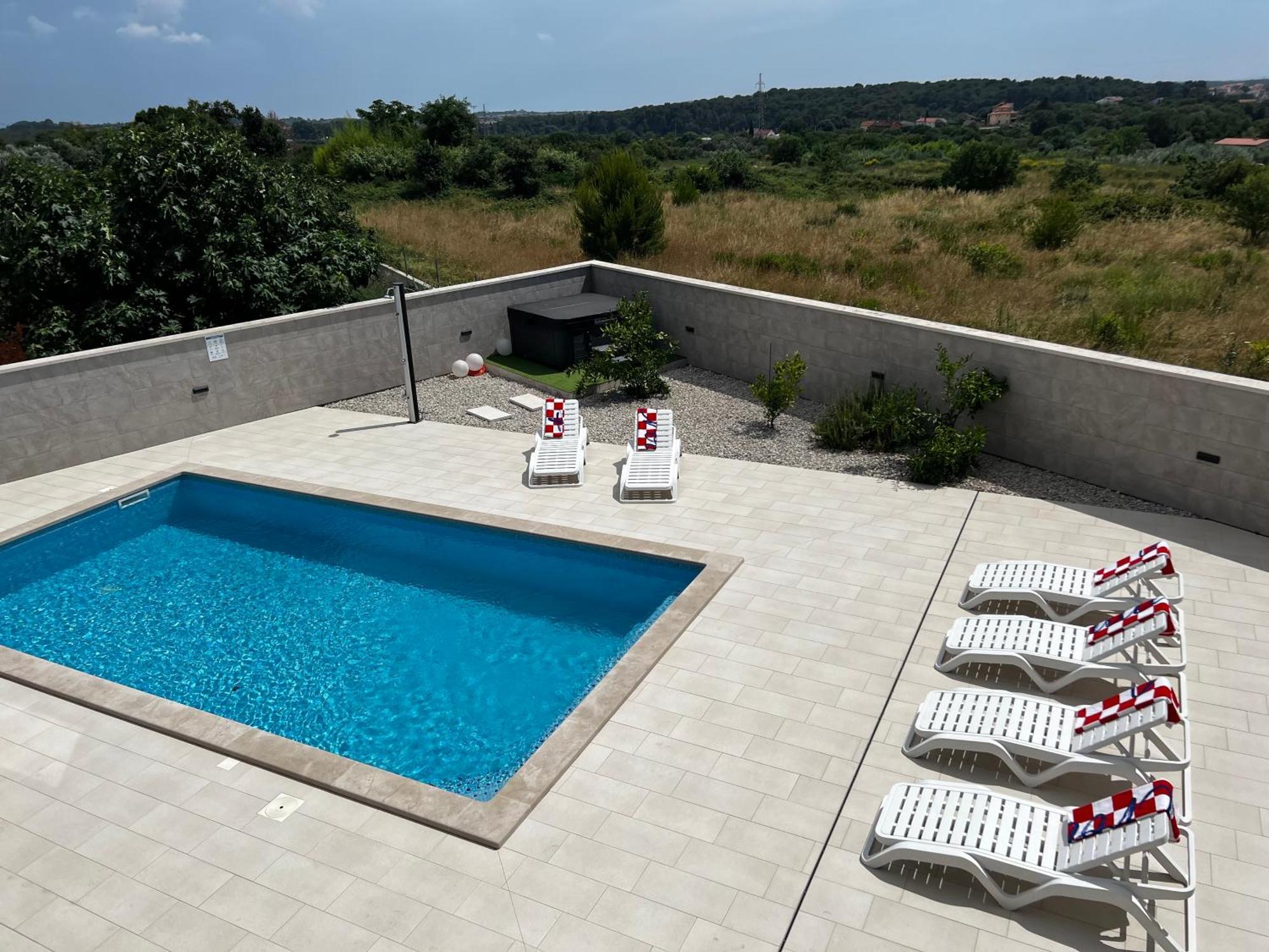 Villa Mare - Modern Villa With Swimming Pool And Jacuzzi Pula Exteriér fotografie